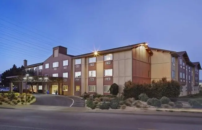 Hotel Focus - Dış Mekan