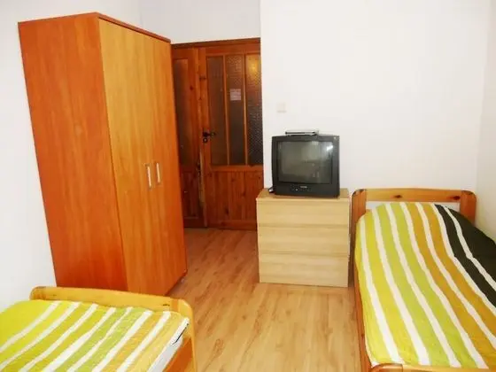 Folks Village Plowce House - Oda