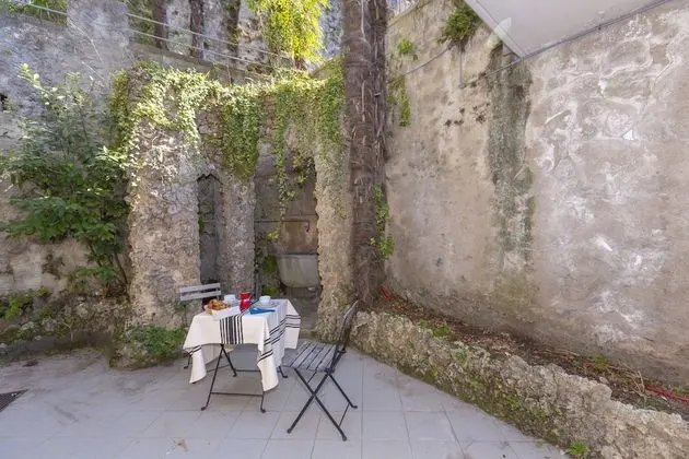 Fontana Del Lago Apt. 13