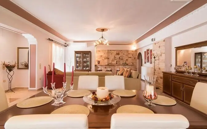Fontana Holiday Home - Yerinde Yemek