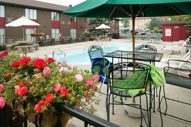 Foothills Inn