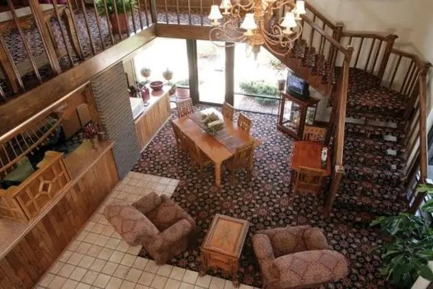 Foothills Inn - Lobi