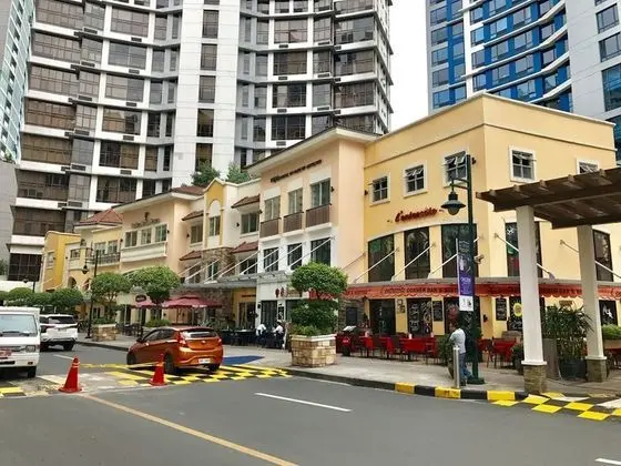 Forbestown Place at The Fort BGC - Dış Mekan