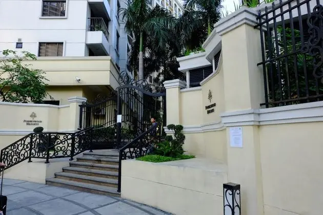 Forbeswood Heights 2BR by Stays PH - Dış Mekan