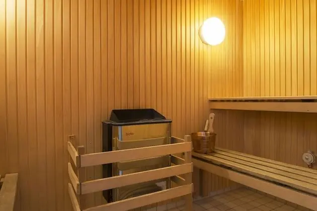 Forenom Aparthotel Stockholm Kista - Havuz