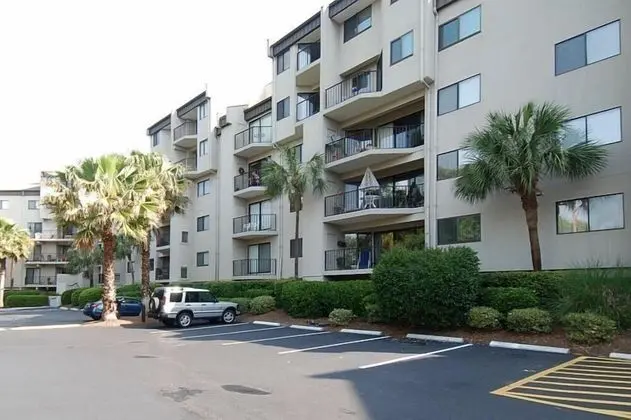 Forest Bch Villa 207 - Otopark