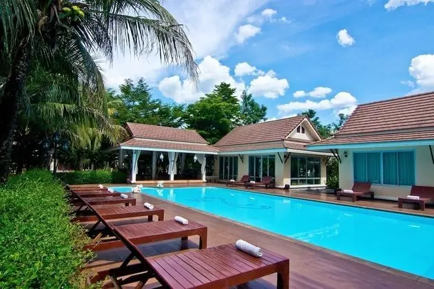 The Forest Home Resort - Havuz