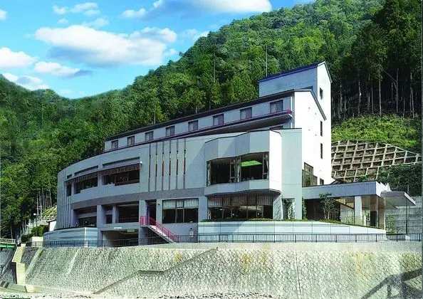 Forest Kamikita