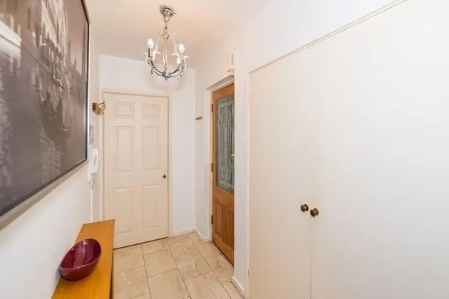 Forest View Bright Apartment - Lobi