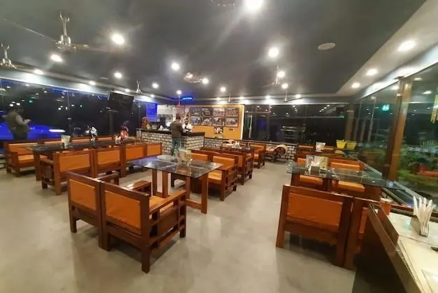 Hotel Forest View and Restaurant - Lobi