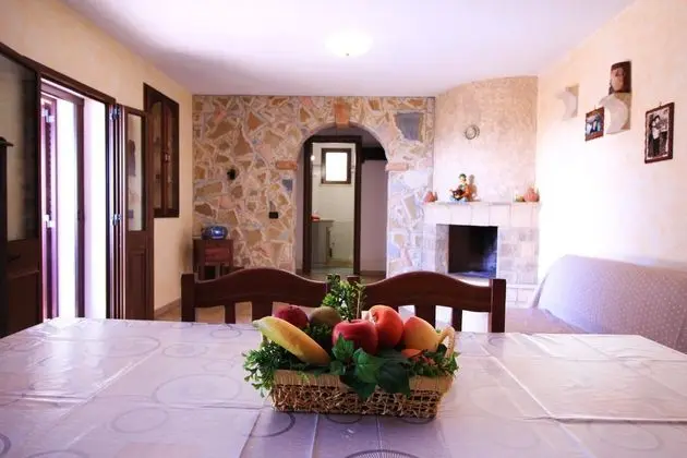 Foresta Forte Casa in Pietra Vicino al Ciolo - Yerinde Yemek