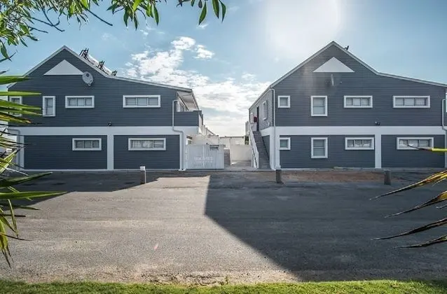 Fork West Apartments - Top Floor 5