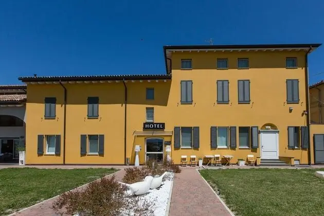 Hotel Forlanini52 Parma