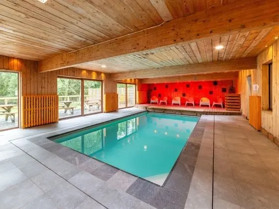 Former Hotel with Swimming Pool, Hot Tub, Sauna for Family Groups - Havuz