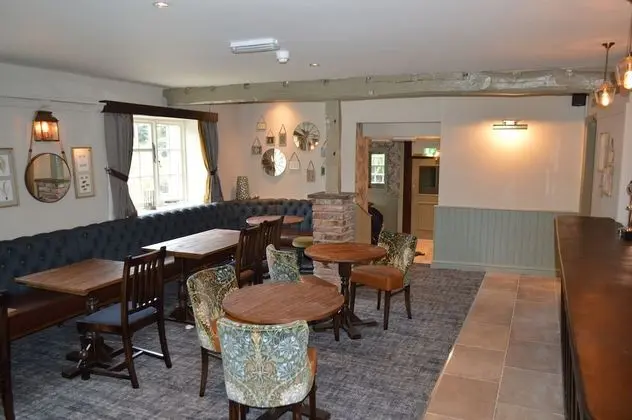 The Forresters Arms Kilburn - Bar