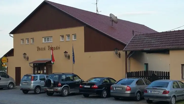 Forró Fogadó