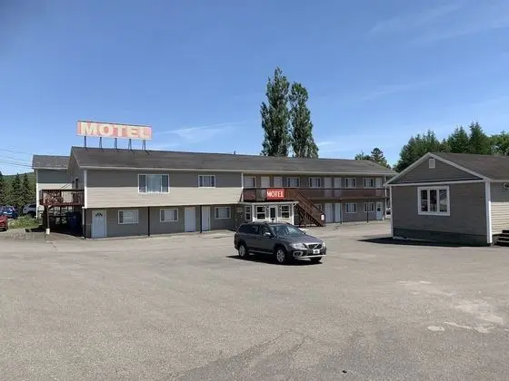 Fort Road Motel - 1