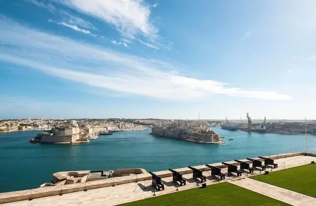 Fort St Angelo Mansions, Harbour Views Apartment - Plaj