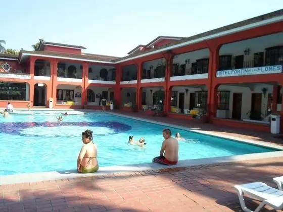 Hotel Fortin de las Flores - Havuz