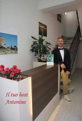 Fortuna Guest House - Lobi