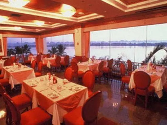 Fortune River View Hotel Nakhon Phanom - Yeme / İçme