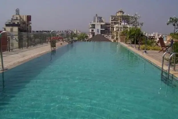 Fortune Select Exotica Navi Mumbai - Havuz