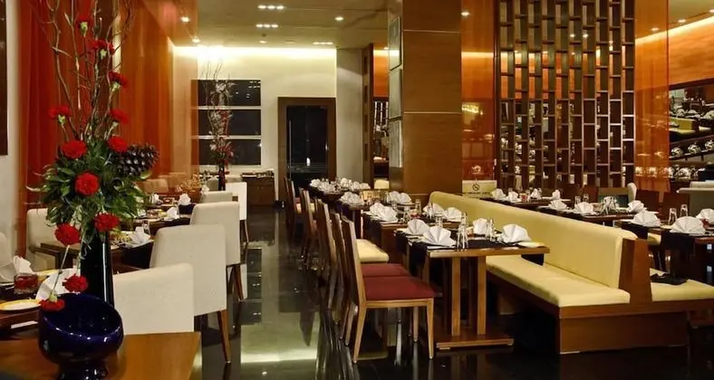 Fortune Select Global Gurgaon - Yerinde Yemek