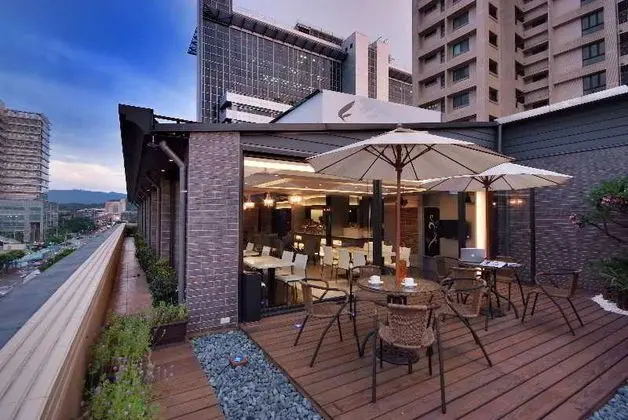 Forward Hotel Nangang
