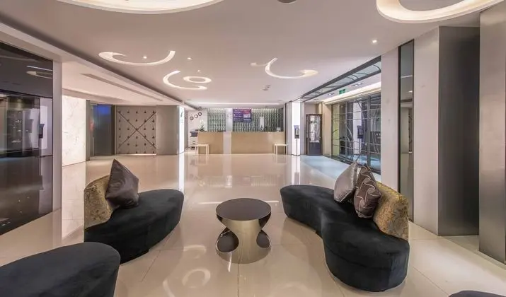 Forward Hotel Nangang - Lobi