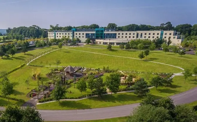 Fota Island Hotel & Spa - Dış Mekan