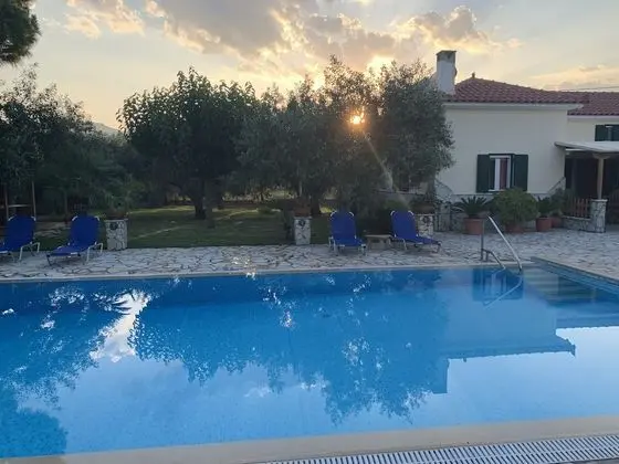 Foufas Houses - Havuz