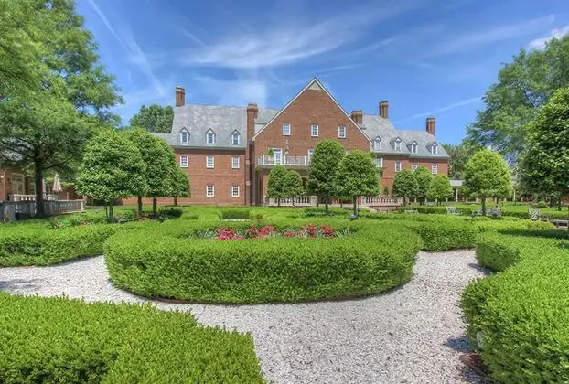 The Founders Inn and Spa, Tapestry Collection