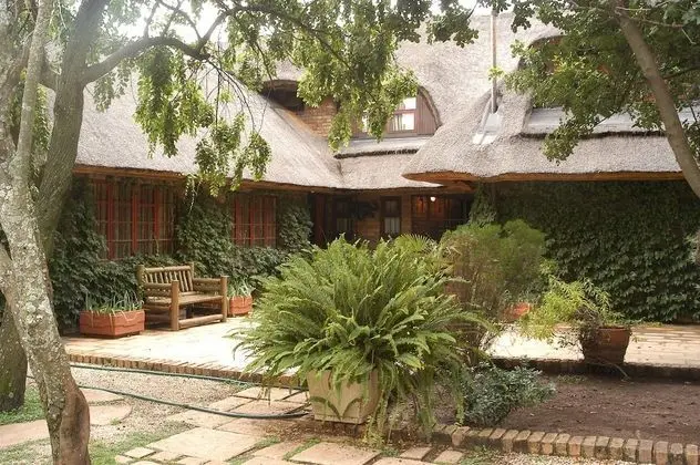 Foundry Guest Lodge - Dış Mekan