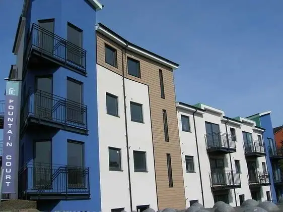 Fountain Court Harris Apartments