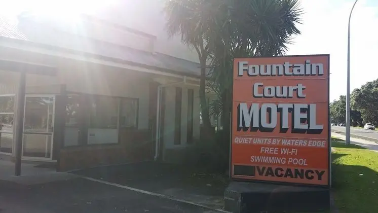 Fountain Court Motel - Dış Mekan