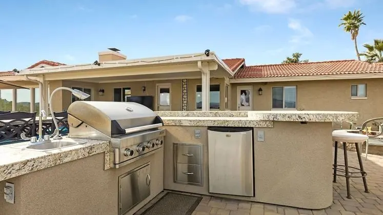 Fountain Hiils 4 Bdrm W/breathtaking Views & Pool!