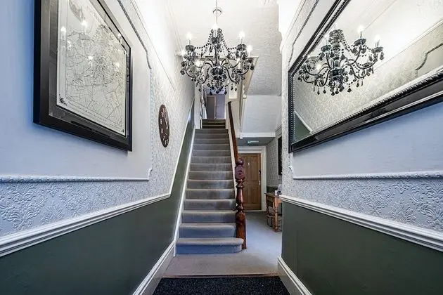 Fountains Guest House