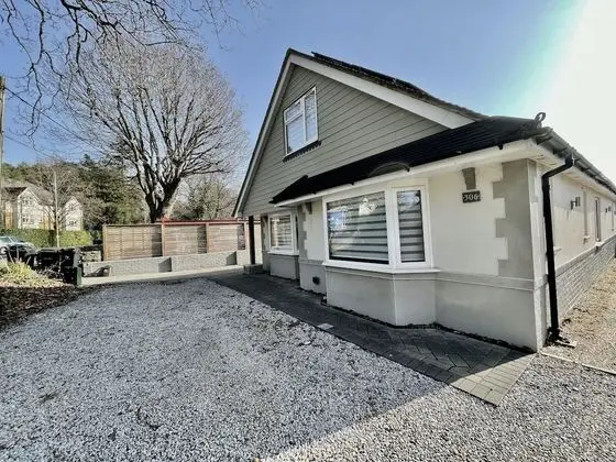 Four Corners Holiday Home with Hot Tub & Sauna - Dış Mekan