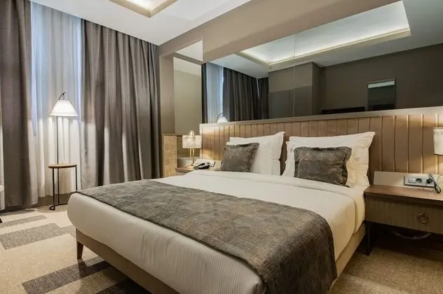 Four Mansions Hotel - Oda