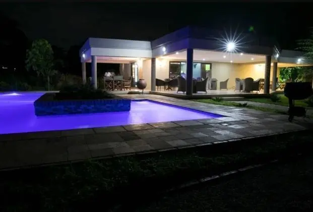 Four Pillars Lodge Chilanga