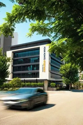 Four Points Express By Sheraton Lara - Dış Mekan