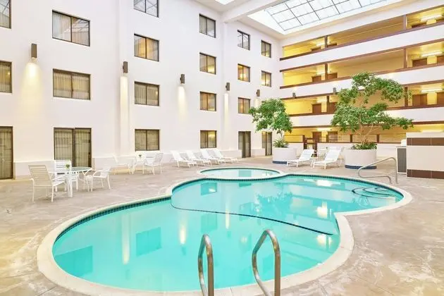 Four Points By Sheraton Bellingham H & Conference - Havuz