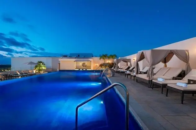 Four Points by Sheraton Cancun Centro - Havuz