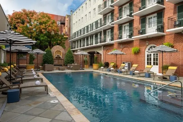Four Points by Sheraton French Quarter - Havuz