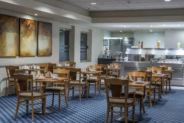 Four Points by Sheraton Monterrey Linda Vista - Yeme / İçme