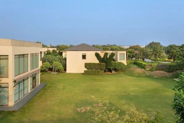 Four Points by Sheraton New Delhi, Airport Highway - Dış Mekan
