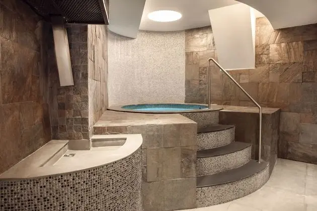 Four Points by Sheraton Prishtina City - Spa