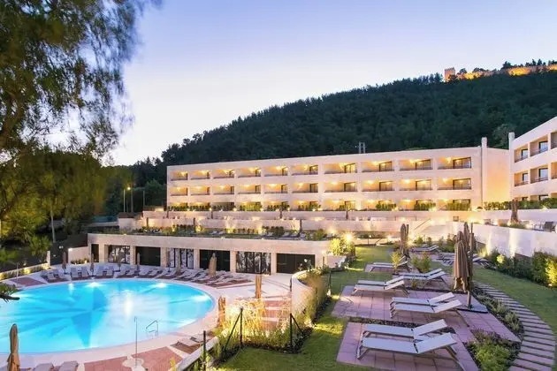 Four Points by Sheraton Sesimbra - Öne Çıkan Resim