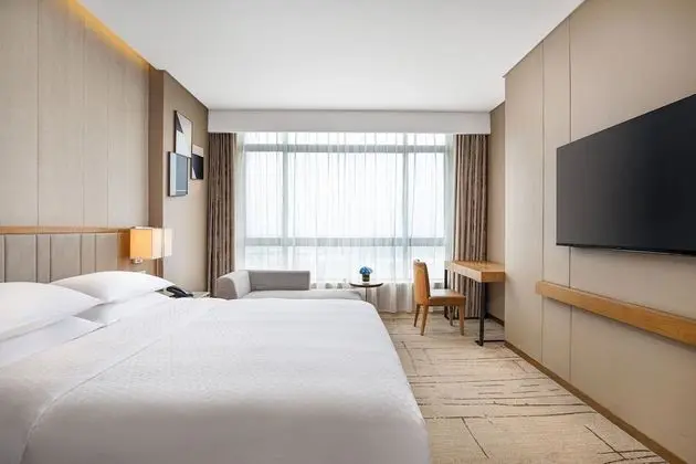 Four Points by Sheraton Shanghai, Kangqiao