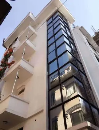 Four Red Doors Apartments - Dış Mekan